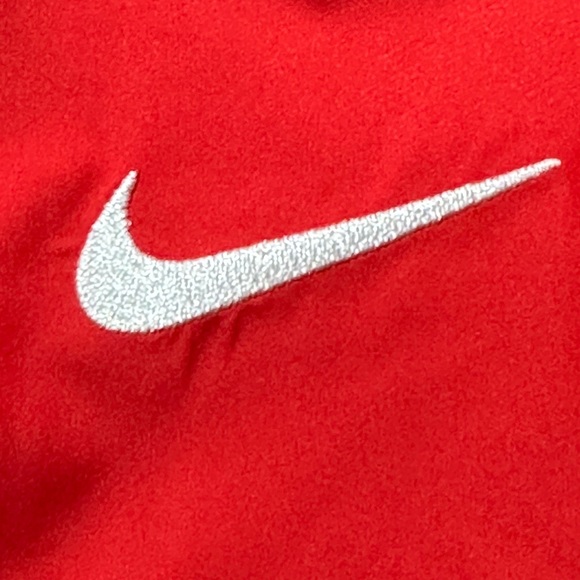 Women's Nike Short Sleeve Lightweight Softball Wind Jacket M Red AV6696-657 - Picture 3 of 6